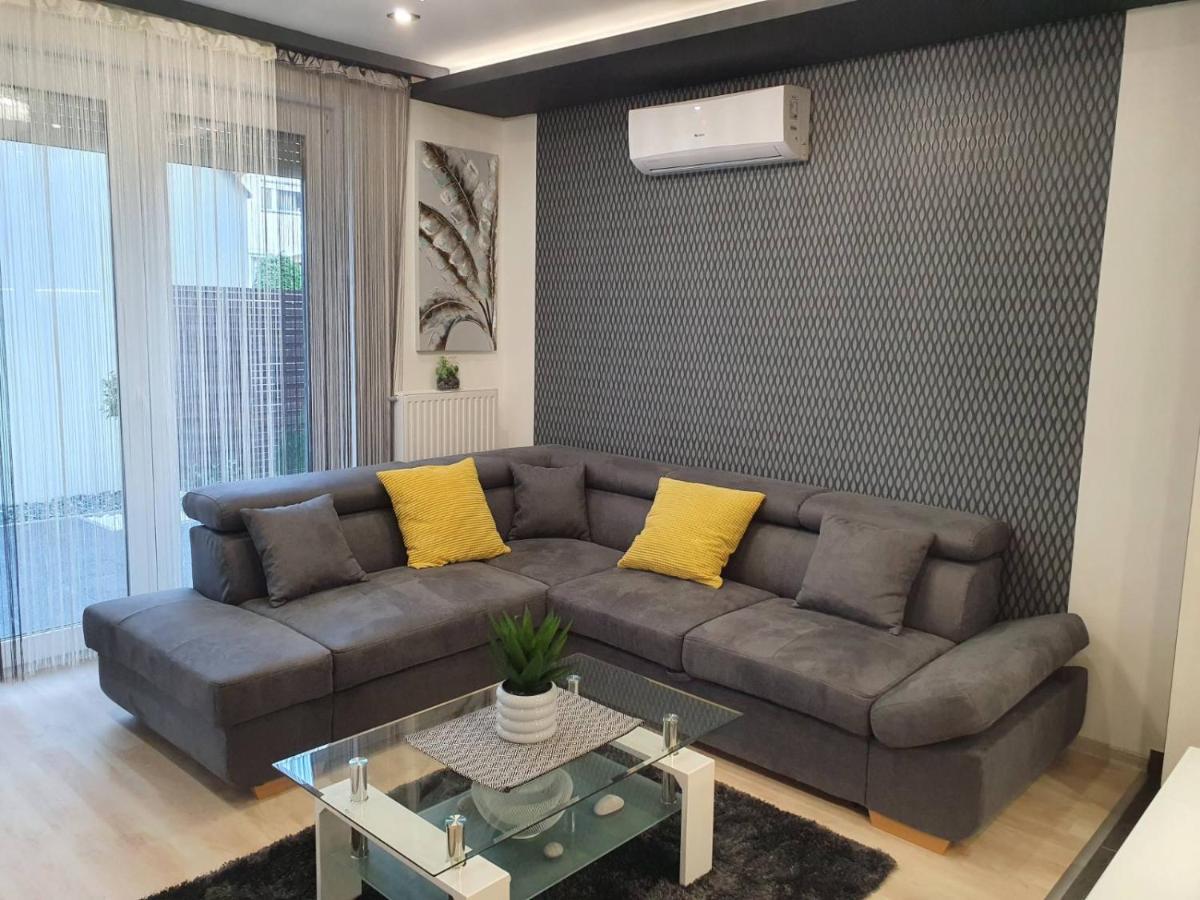 Devai-Lux Apartman Sárvár Buitenkant foto