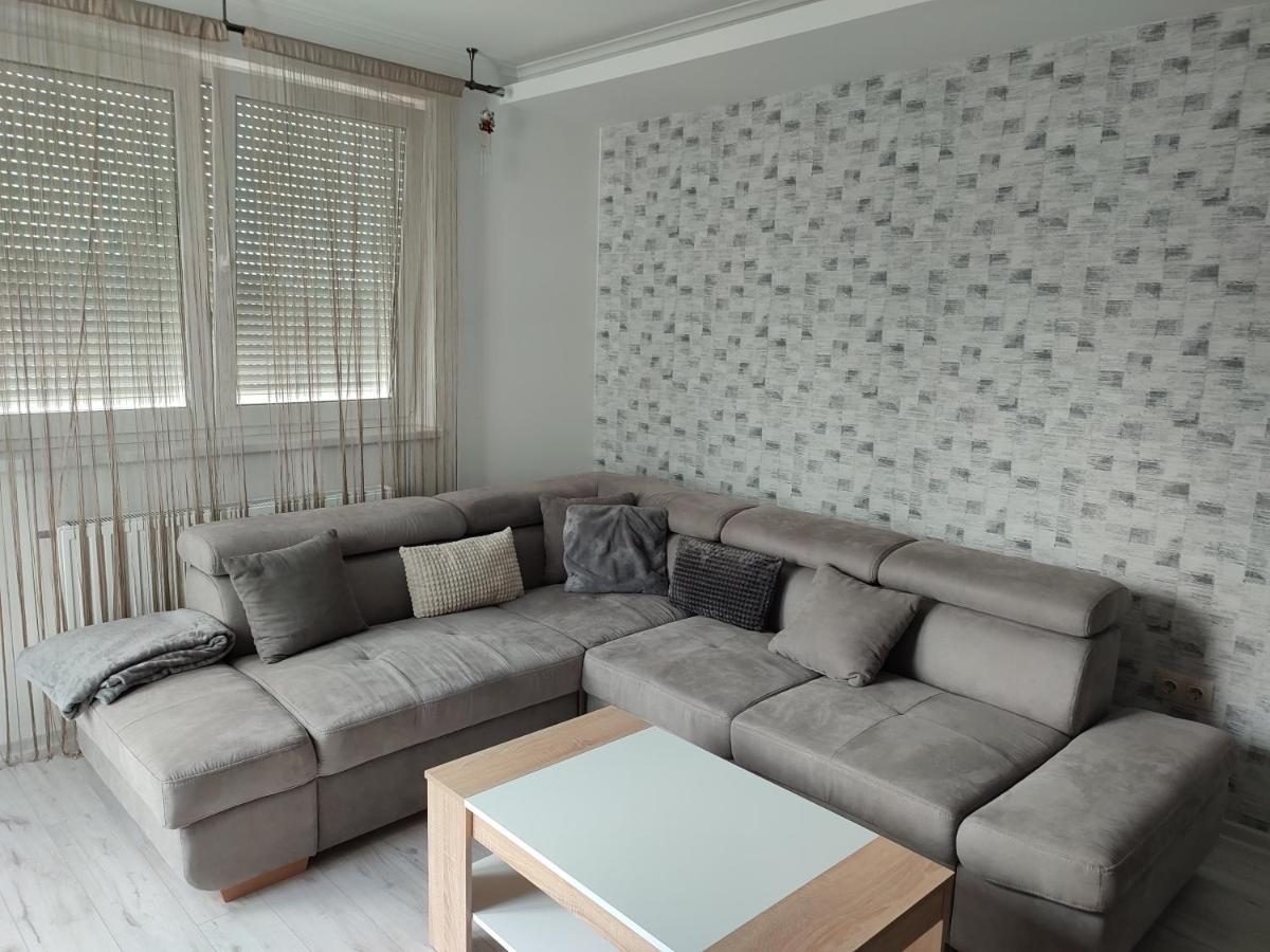 Devai-Lux Apartman Sárvár Buitenkant foto