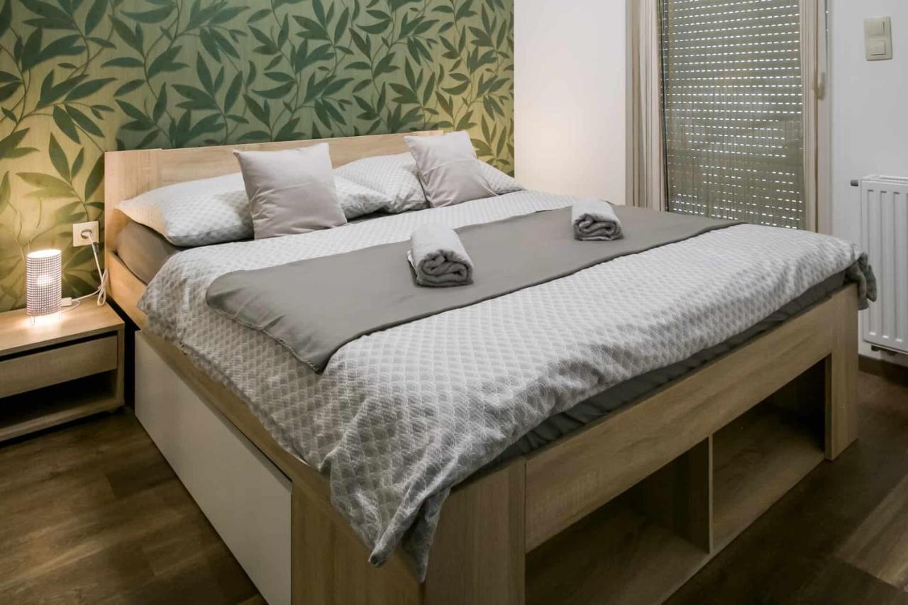 Devai-Lux Apartman Sárvár Buitenkant foto