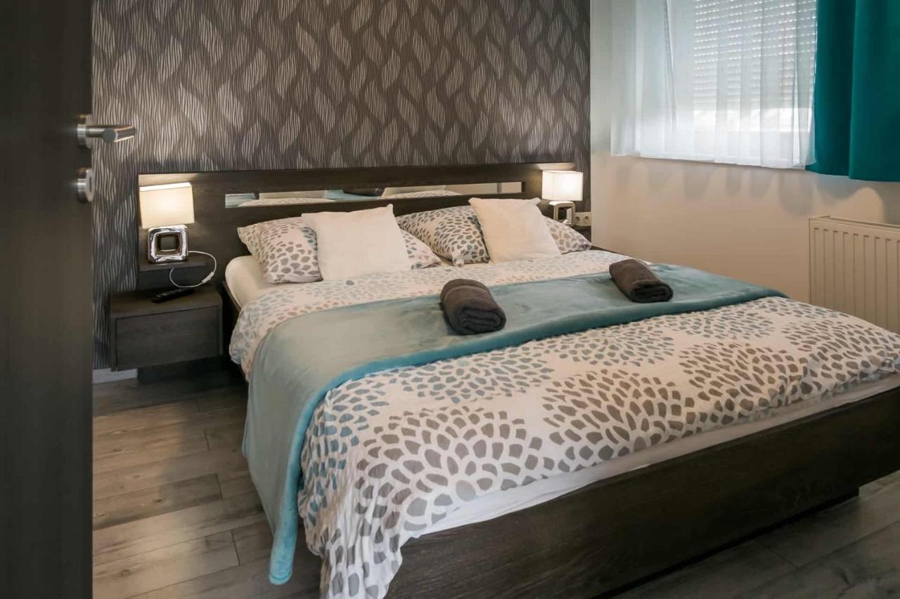 Devai-Lux Apartman Sárvár Buitenkant foto