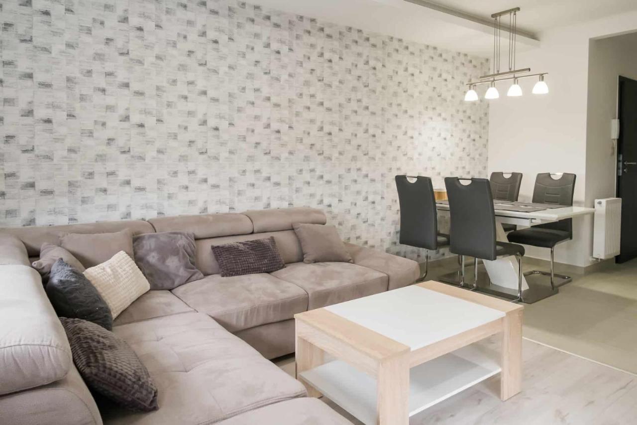 Devai-Lux Apartman Sárvár Buitenkant foto