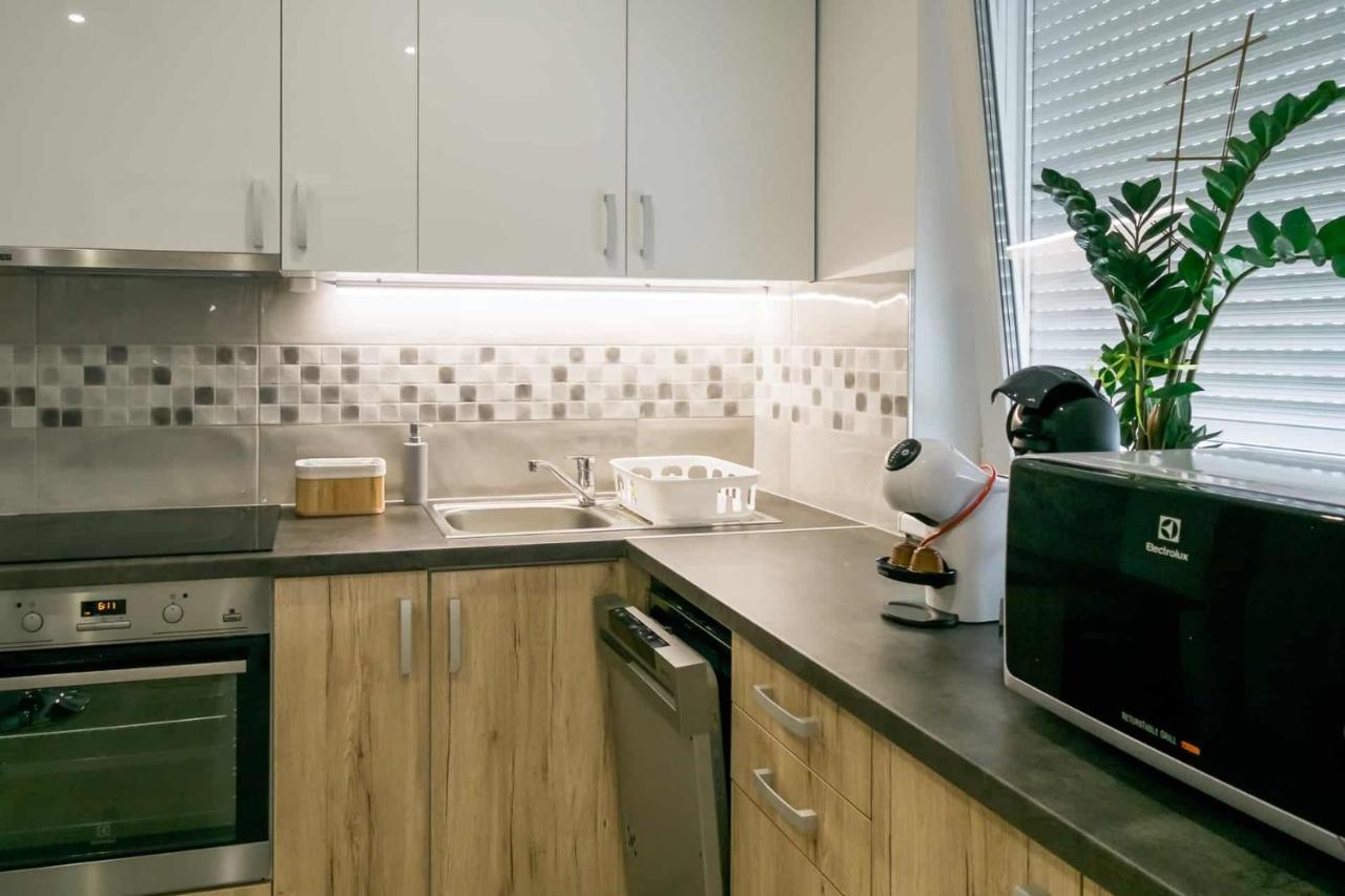 Devai-Lux Apartman Sárvár Buitenkant foto