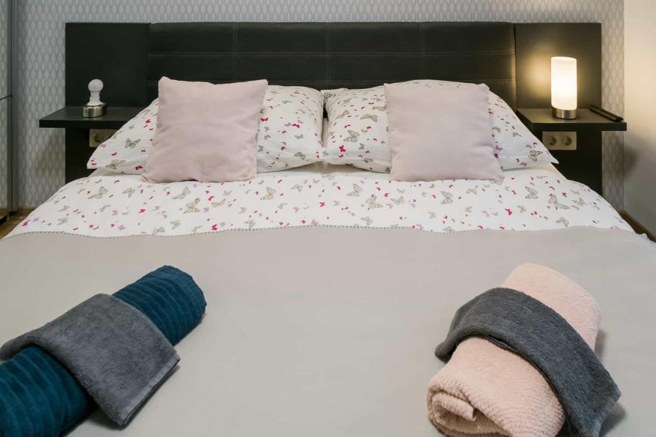 Devai-Lux Apartman Sárvár Buitenkant foto