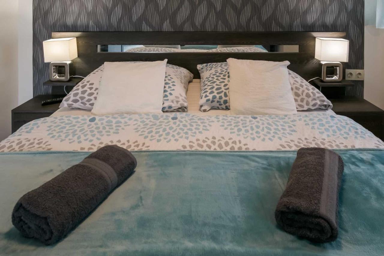 Devai-Lux Apartman Sárvár Buitenkant foto