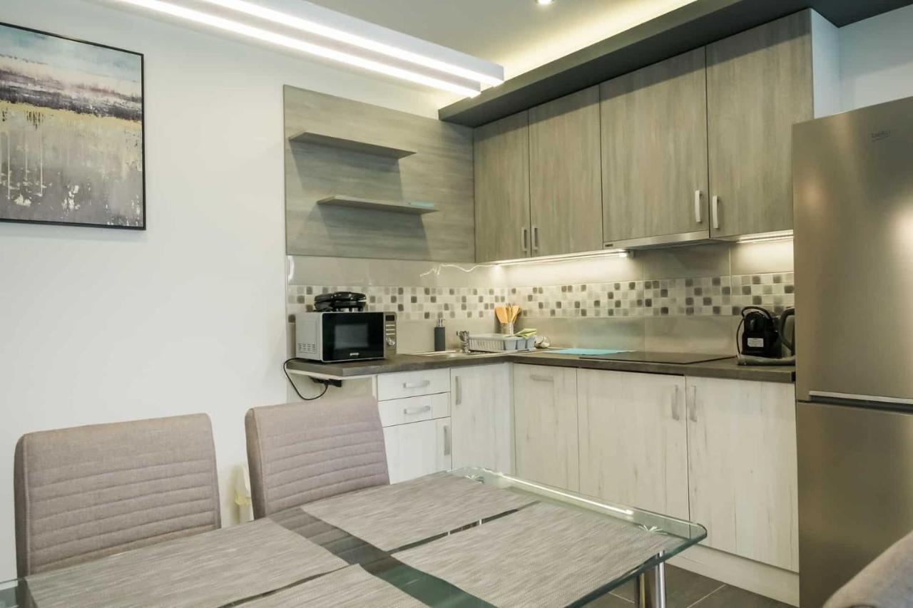 Devai-Lux Apartman Sárvár Buitenkant foto